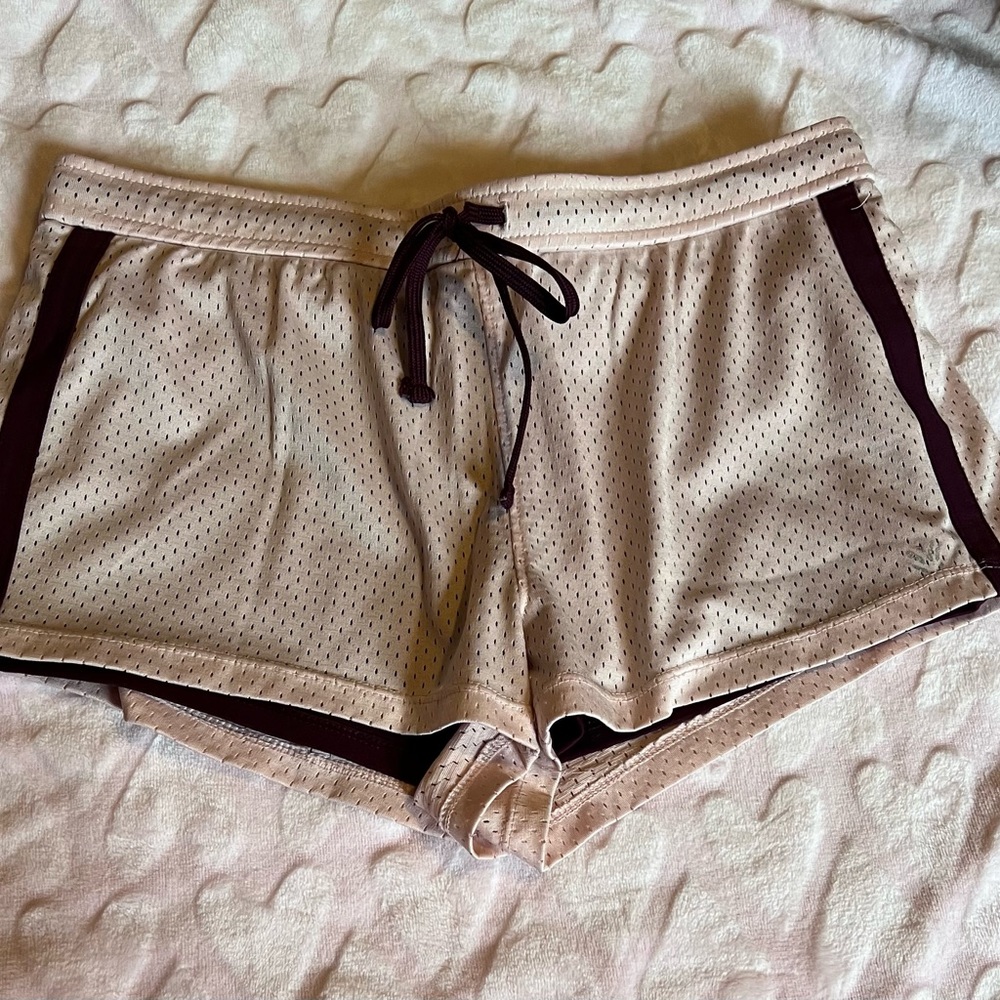 Athletic shorts with liner size M